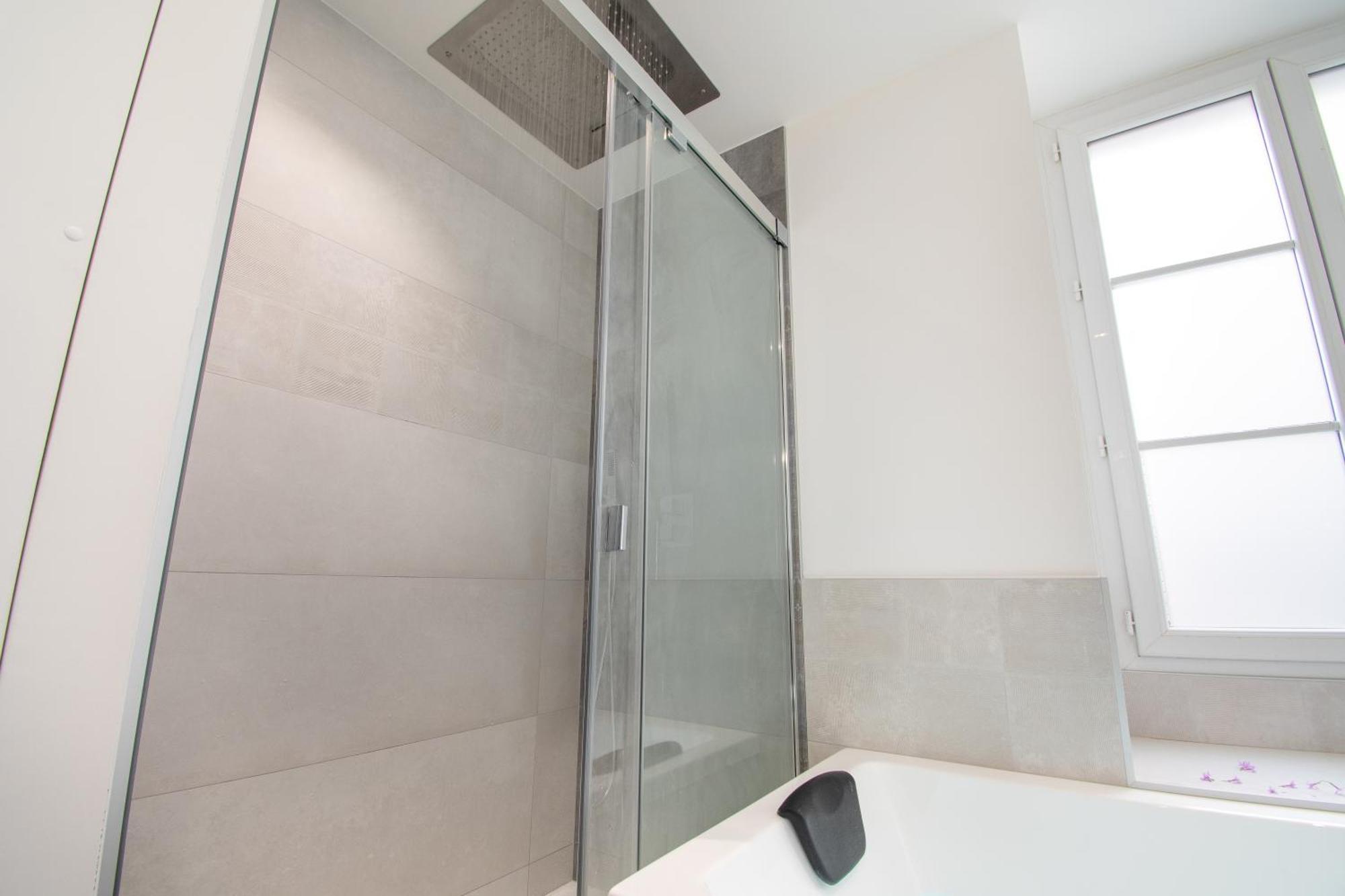 L'Appartement Des Ducs Avec Baignoire Double Nantes Exterior photo